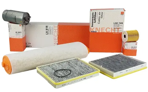 Zestaw filtrów samochodowych Knecht: paliwa, powietrza, kabinowy i oleju.