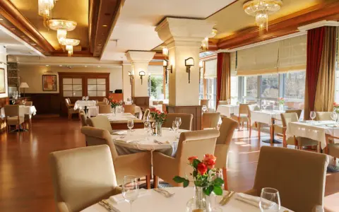 Ślężański Młyn: Hotel, Restauracja, Stadnina. Pełny przewodnik!