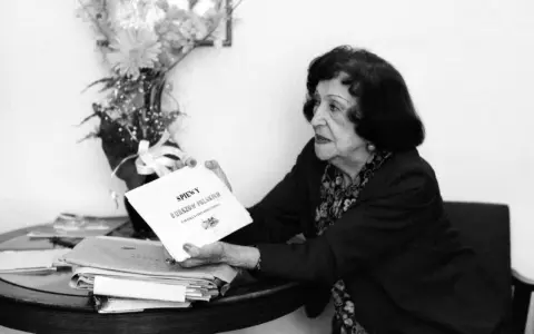 Mira Zimińska-Sygietyńska prezentuje zbiór "Śpiewy burszów polskich", przypominając o dzieciach i ich dziedzictwie.