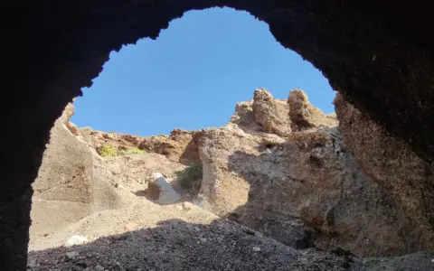 Cueva Montaña Cabrera: Tu guía para el secreto volcánico de Lanzarote