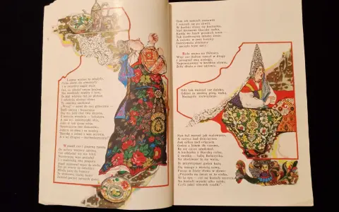 Ilustracja do baśni o carze Sałtanie: car z żoną i dzieckiem, dwórki, kucharka, tkaczka.