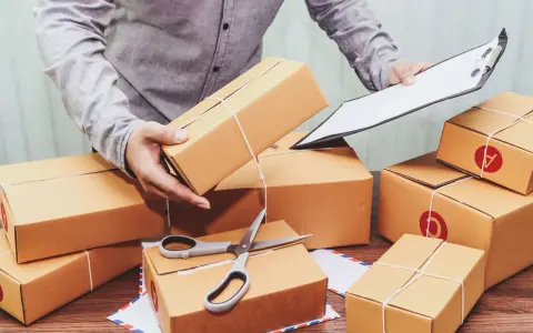 InPost 15 sierpnia: Kurierzy wolne, Paczkomaty czynne. Co z paczką?