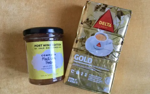Dżem jabłkowy z Porto i kawa Delta Gold – idealne pamiątki, które warto przywieźć z Portugalii.