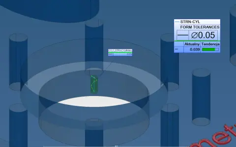 Symbole tolerancji geometrycznych na cylindrycznym elemencie. Wartość aktualna 0.039 mieści się w dopuszczalnym zakresie.