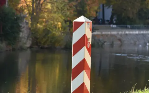 Praca za granicą ile można zarobić? Zaskakujące stawki w 2023