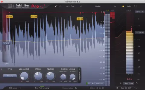 Interface du FabFilter Pro-L 2 pour maîtriser un son. Graphiques d'ondes audio et réglages de limiteur.