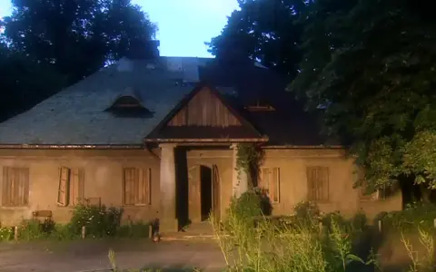 Gdzie jest dworek Lucy z Rancza? Prawdziwa historia i zwiedzanie