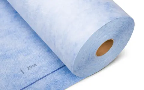 Rouleau de natte d'étanchéité bleue, prête à l'emploi pour protéger vos surfaces.