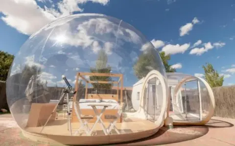 Hoteles burbuja: vive una experiencia única bajo las estrellas