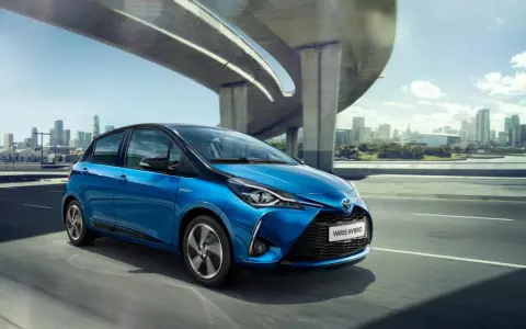 Ile pali Toyota Yaris Hybrid? Zaskakujące dane o spalaniu w mieście