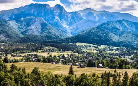 Zakopane atrakcje: przewodnik na każdą porę roku i pogodę