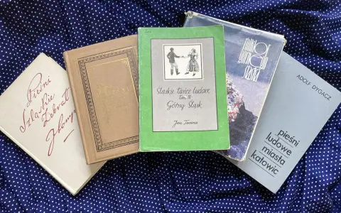 Książki o śląskich pieśniach ludowych i tańcach. Zbiory najstarszych pieśni ludowych, folkloru i tańców Górnego Śląska.