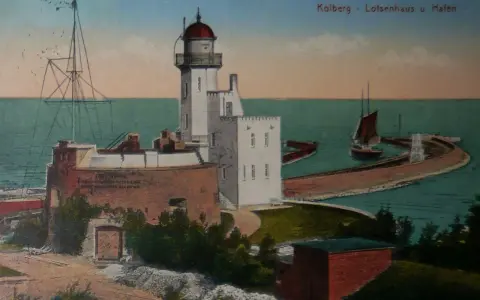 Latarnia Kołobrzeg: Ile schodów i co czeka na szczycie?