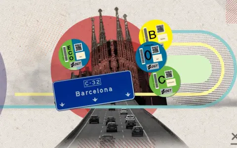 Pegatinas DGT (B, 0, C, ECO) y la Sagrada Familia indican quins cotxes poden entrar a Barcelona.