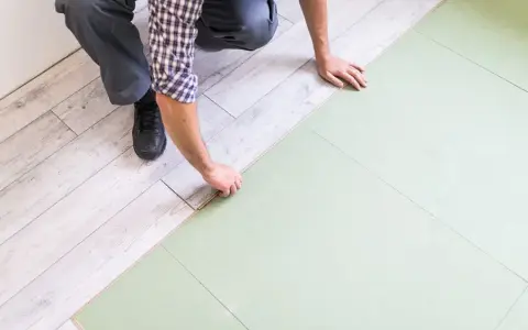 Jaką izolację pod ogrzewanie podłogowe wybrać, by zaoszczędzić?