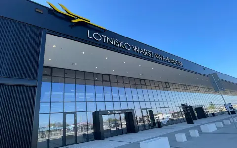 Nowoczesne lotnisko Warszawa-Radom, kiedy otwarcie? Zapytanie o otwarcie lotniska.