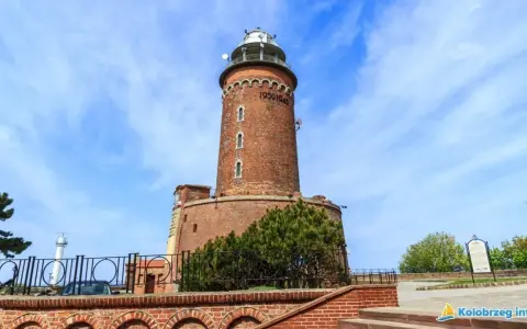 Latarnia Kołobrzeg: Ile schodów? Widoki, ceny i praktyczne porady