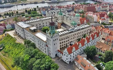 Szczecin: Co zobaczyć? Przewodnik po atrakcjach i planach zwiedzania