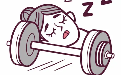 Eine Frau schläft erschöpft auf einer Hantel ein. Sie wollte wohl nachts Sport machen, aber die Müdigkeit hat sie übermannt.