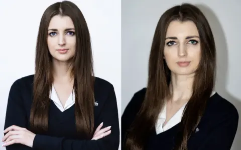 Dwie fotografie młodej kobiety w czarnym swetrze i białej koszuli, z rękami skrzyżowanymi na piersi.