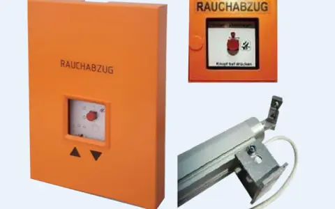 Rauchabzug-Steuereinheit mit rotem Knopf und Pfeilen, daneben ein Display mit Rauchwarnsymbol. Ein mechanischer Antrieb ist ebenfalls zu sehen.