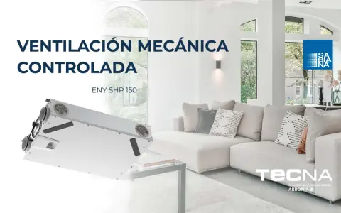 Sistema de ventilación forzada para un hogar moderno. El equipo ENY SHP 150 se integra discretamente en un salón confortable.