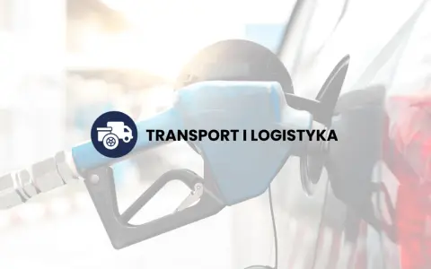 Dystrybutor paliwa i logo "Transport i Logistyka". Zastanawiasz się, ile zarabia logistyk?