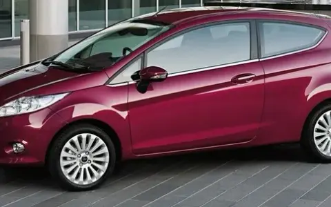 Pojemność baku Ford Fiesta Mk7: Ile litrów i jaki zasięg?