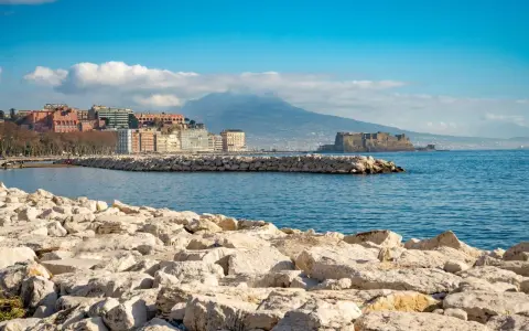 Napoli: le attrazioni imperdibili e i segreti per il tuo viaggio