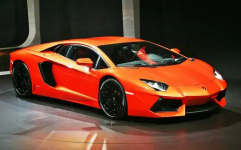 Ile pali Lamborghini Aventador? Zaskakujące fakty o spalaniu