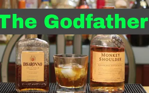 The Godfather: Jak zrobić kultowy drink whisky z amaretto?