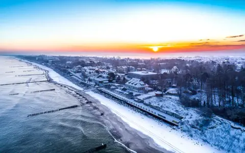 Gdzie nad morze zimą? Odkryj wyjątkowe miejsca i atrakcje