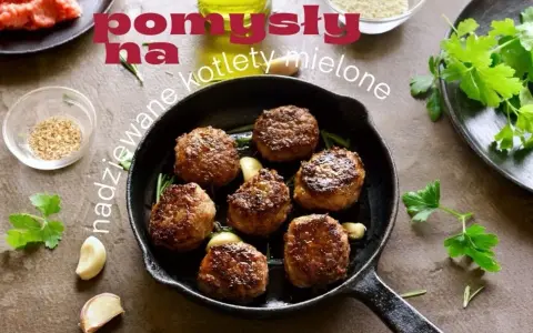 Pomysły na kotlety mielone z dodatkami: soczyste kotleciki w patelni, czosnek, zioła i przyprawy.