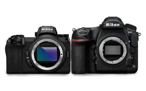 Dwa aparaty Nikon: bezlusterkowiec pełna klatka Z7 i lustrzanka D850. Ranking najlepszych aparatów pełnoklatkowych.