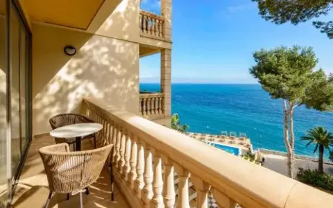 Barceló Illetas Albatros Hotel Mallorca: lujo y tranquilidad para adultos