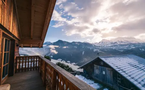 Chalet Trentino: Trova il Tuo Rifugio Ideale (Guida Completa)