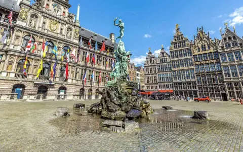 The Brabo Fountain in Antwerp's Grote Markt, a perfect stop after a trein from Schiphol.