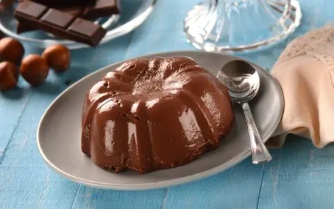 Conti Pacena Gran Dessert: Il Dolce Perfetto? Scopri Gusto e Abbinamenti