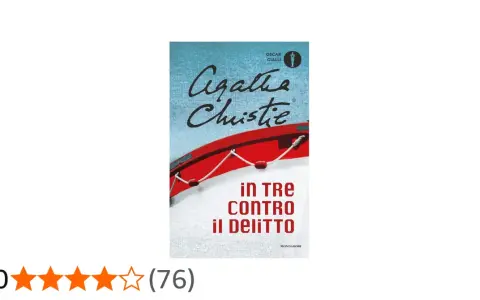 Copertina del libro "In tre contro il delitto" di Agatha Christie, con una scialuppa rossa e il titolo in evidenza.