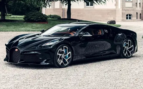 Bugatti La Voiture Noire – ile ma koni i co ją wyróżnia?