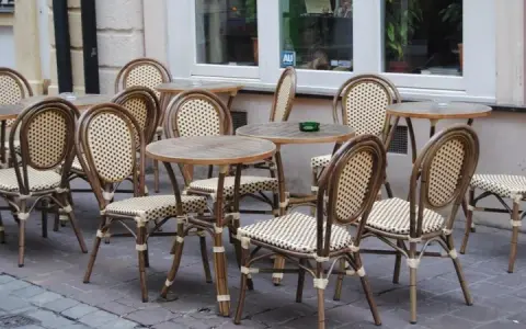 Gebrauchte Gastrostühle kaufen: Qualität finden & bis 70% sparen