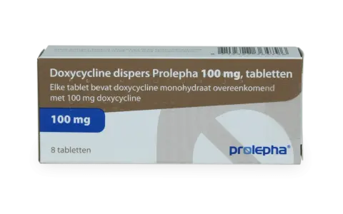 En förpackning med Doxycycline dispers Prolepha 100 mg tabletter. Läs bipacksedeln noga för information om doxycyklin biverkningar.