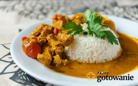 Ile curry do ryżu? Odkryj złote proporcje i uniknij błędów!