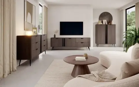 Nowoczesny salon z drewnianymi meblami i jasnymi ścianami. Idealne kolory ścian do salonu, które podkreślą elegancję mebli.