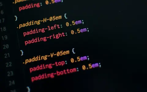 Mistrzowskie łączenie CSS z HTML: 3 metody, błędy i porady pro