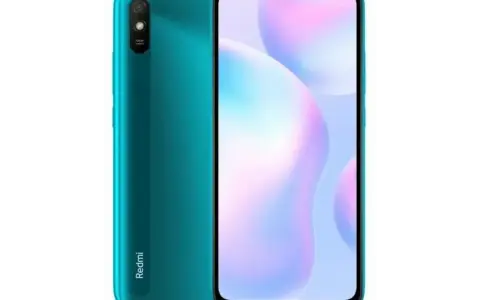 Turkusowy smartfon realme 9a z potrójnym aparatem i ekranem z notchem.