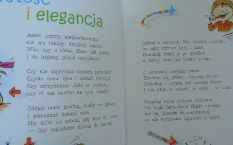 Savoir vivre dla dzieci: wierszyki o higienie, czystości i dobrych manierach. Uśmiechnięty chłopiec myje zęby.