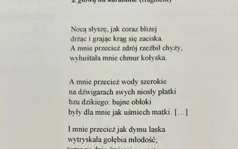 Fragment wiersza "Z głową na karabinie" z widocznym tekstem.
