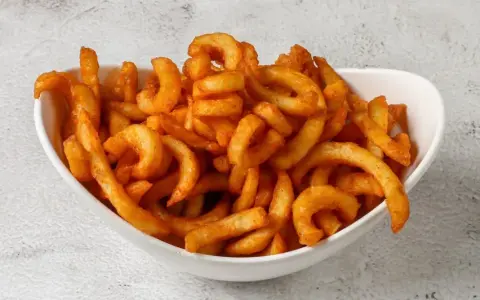 Zakręcone frytki: Fast food vs. dom gdzie oszczędzisz?