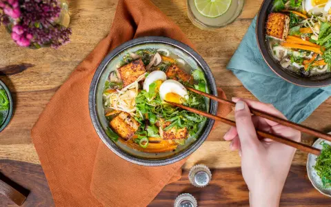 Czy tofu można mrozić? Tak! Poznaj sekret lepszej tekstury i smaku.